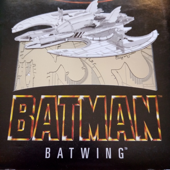Metal Earth BATMAN BATWING 3D Metal Model Kit MMS373 Ages 14+ 2016 360 View - Picture 3 of 7
